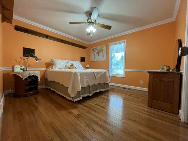 1111 N Lake Pleasant Road 08, Hillsdale, MI 49242