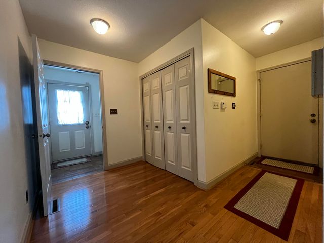 1111 N Lake Pleasant Road 08, Hillsdale, MI 49242