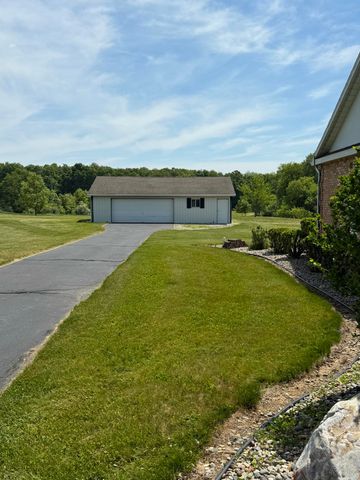 1111 N Lake Pleasant Road 08, Hillsdale, MI 49242