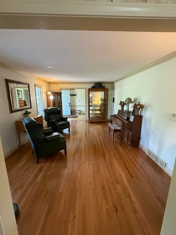 1111 N Lake Pleasant Road 08, Hillsdale, MI 49242