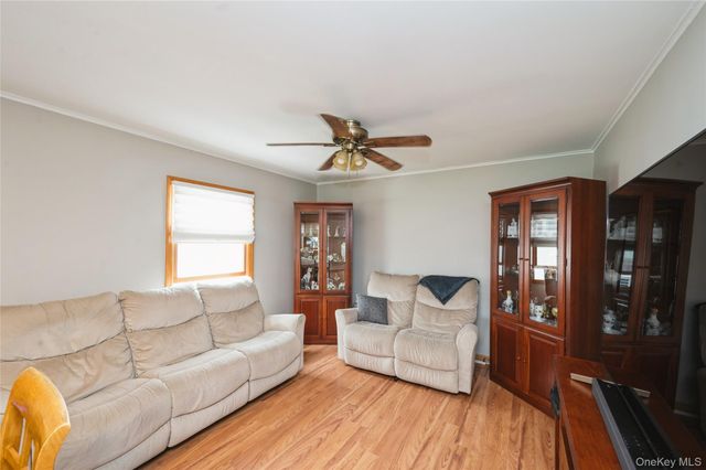 25 Rock Lane, Levittown, NY 11756