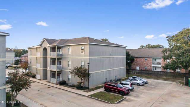 310 Holcomb Boulevard, 318, Ocean Springs, MS 39564