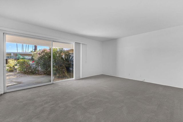 2033 E Ramon Road 7a, Palm Springs, CA 92264