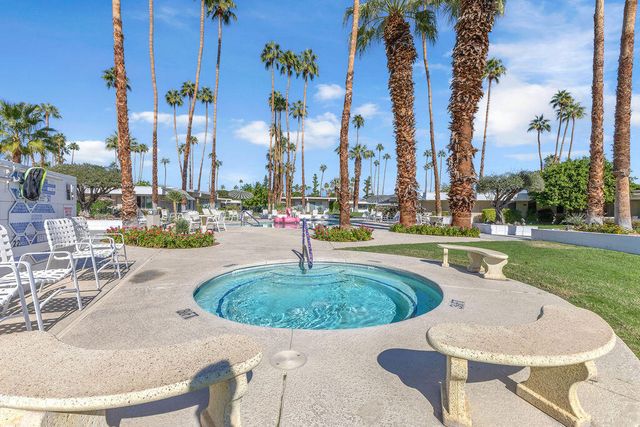 2033 E Ramon Road 7a, Palm Springs, CA 92264