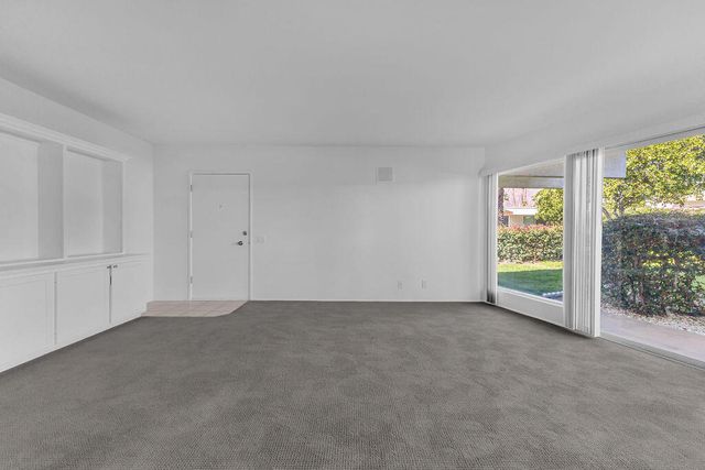 2033 E Ramon Road 7a, Palm Springs, CA 92264