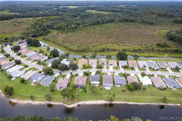 262 N Golf Harbor Path, Inverness, FL 34450