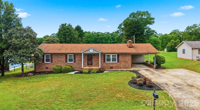 190 Dixie Trail Drive, Forest City, NC 28043