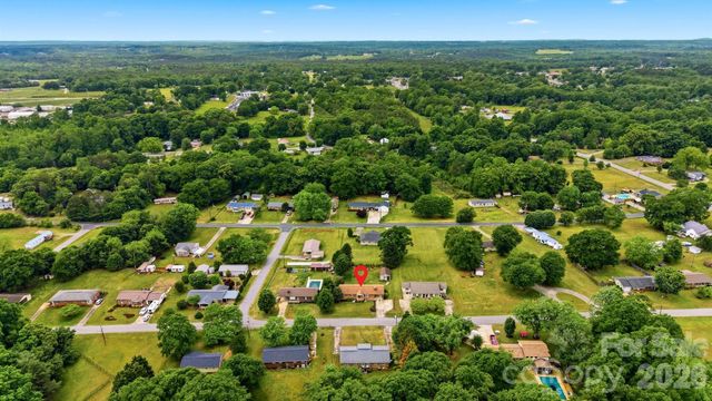 190 Dixie Trail Drive, Forest City, NC 28043