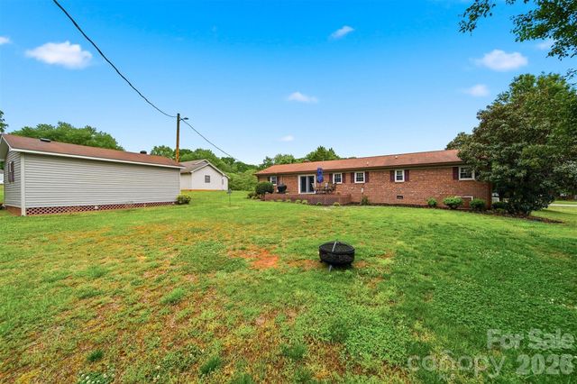 190 Dixie Trail Drive, Forest City, NC 28043
