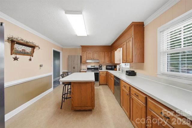190 Dixie Trail Drive, Forest City, NC 28043