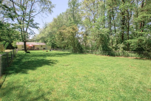 218 Woodlawn Circle, Howard, OH 43028