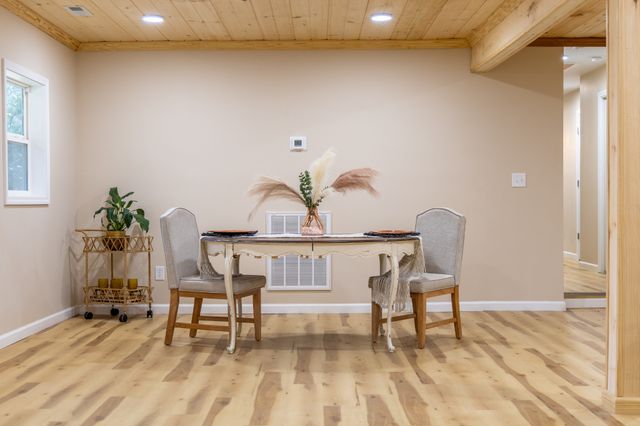 601 Midway Dr, Erin, TN 37061