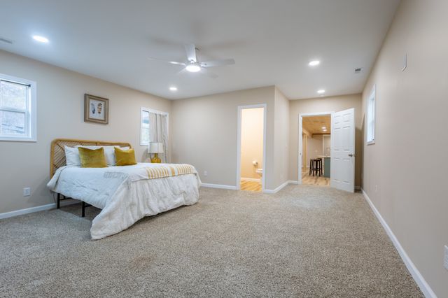 601 Midway Dr, Erin, TN 37061