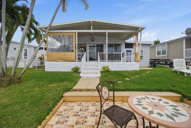 5555 Lakeshore Drive, Fort Lauderdale, FL 33312