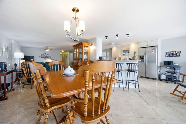 5555 Lakeshore Drive, Fort Lauderdale, FL 33312