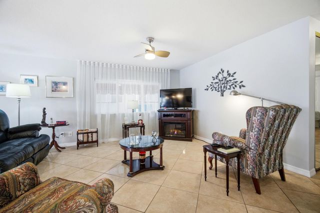 5555 Lakeshore Drive, Fort Lauderdale, FL 33312