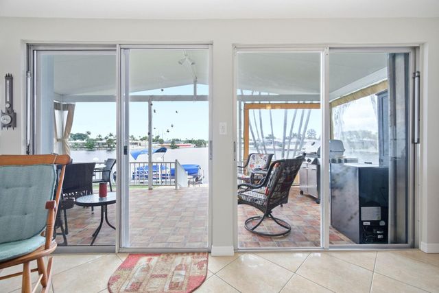 5555 Lakeshore Drive, Fort Lauderdale, FL 33312