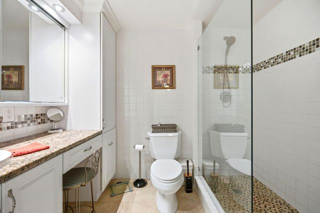 5555 Lakeshore Drive, Fort Lauderdale, FL 33312