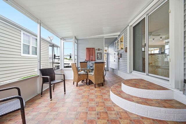 5555 Lakeshore Drive, Fort Lauderdale, FL 33312