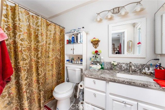 19095 Madrone Street, Hesperia, CA 92345