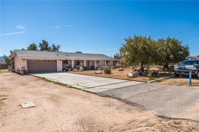 19095 Madrone Street, Hesperia, CA 92345