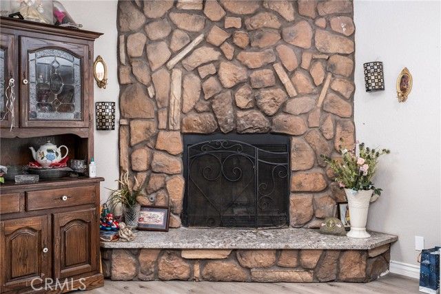 19095 Madrone Street, Hesperia, CA 92345