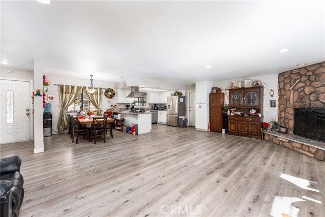 19095 Madrone Street, Hesperia, CA 92345