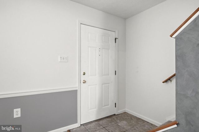 207 BANBURY TER, Winchester, VA 22601