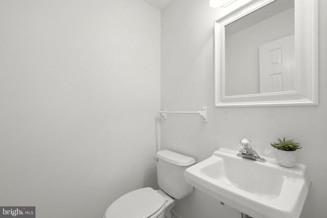 207 BANBURY TER, Winchester, VA 22601