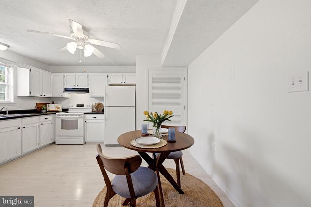 207 BANBURY TER, Winchester, VA 22601