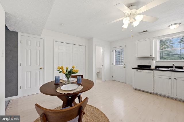 207 BANBURY TER, Winchester, VA 22601