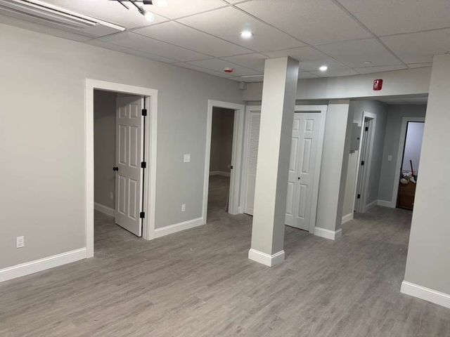 28 Douglas St 1, Worcester, MA 01603