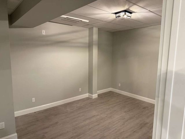 28 Douglas St 1, Worcester, MA 01603