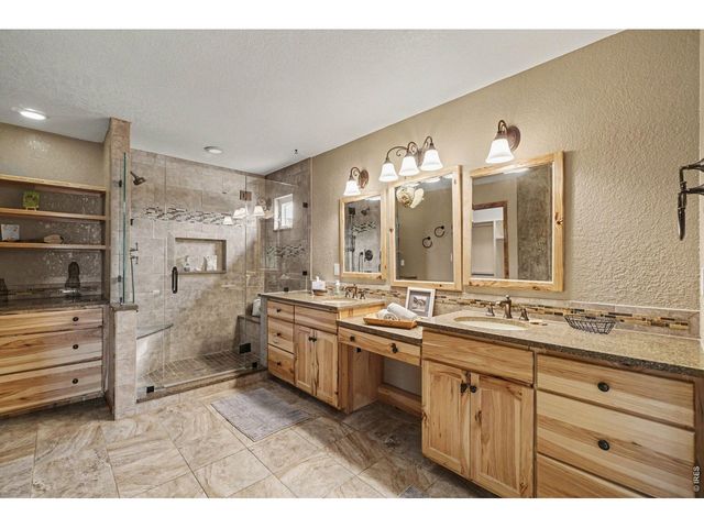 802 Waxberry Ct, Loveland, CO 80538