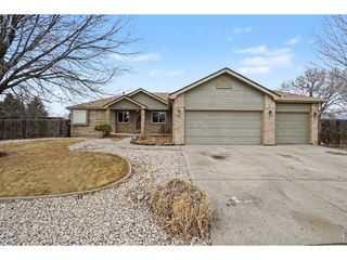 802 Waxberry Ct, Loveland, CO 80538