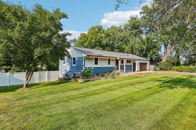 19112 Townline Road, Minnetonka, MN 55345