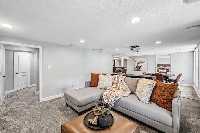 19112 Townline Road, Minnetonka, MN 55345