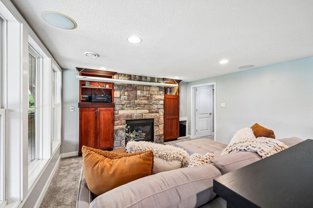 19112 Townline Road, Minnetonka, MN 55345