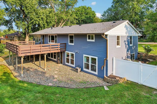 19112 Townline Road, Minnetonka, MN 55345