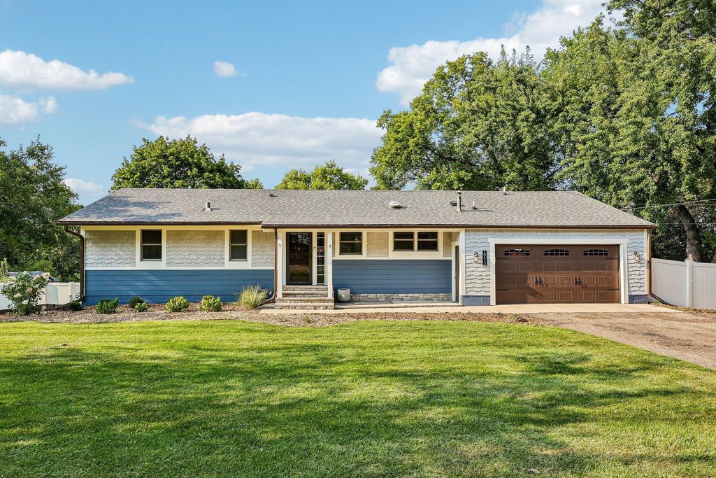 19112 Townline Road, Minnetonka, MN 55345