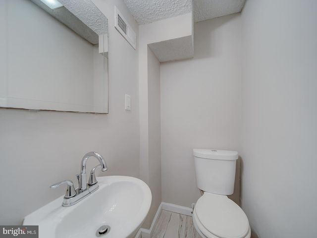 7820 ALLENDALE DR, Landover, MD 20785