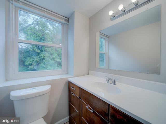 7820 ALLENDALE DR, Landover, MD 20785