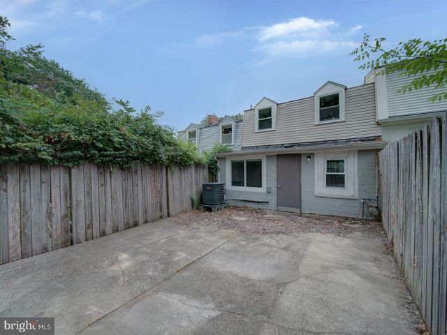 7820 ALLENDALE DR, Landover, MD 20785