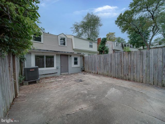 7820 ALLENDALE DR, Landover, MD 20785