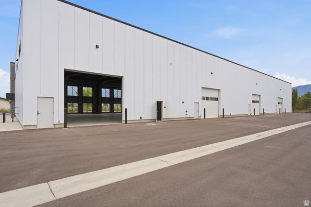 1242 N 2000 W, Farr West, UT 84404