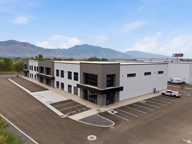 1242 N 2000 W, Farr West, UT 84404