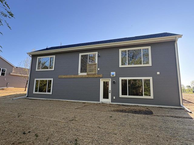 271 Cardinal DRIVE, Sullivan, WI 53178