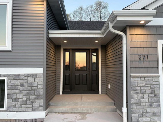 271 Cardinal DRIVE, Sullivan, WI 53178