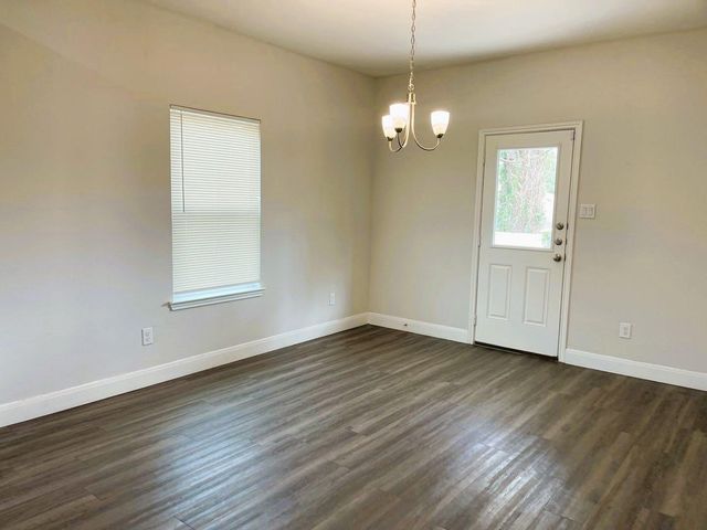 2218 Bringhurst Street B, Houston, TX 77026