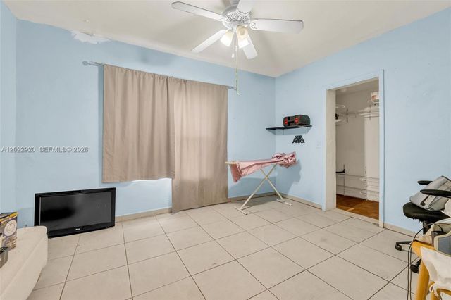 1122 NW 38th St, Miami, FL 33127